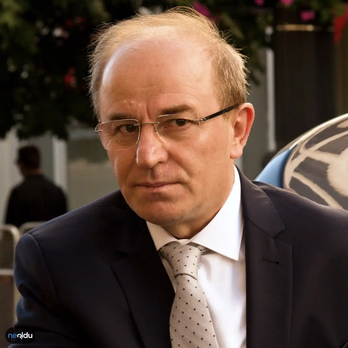 Sebahattin Öztürk Kimdir?