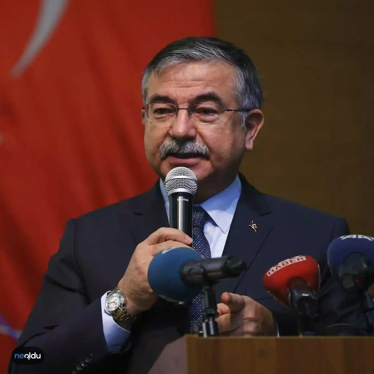 İsmet Yılmaz Kimdir?