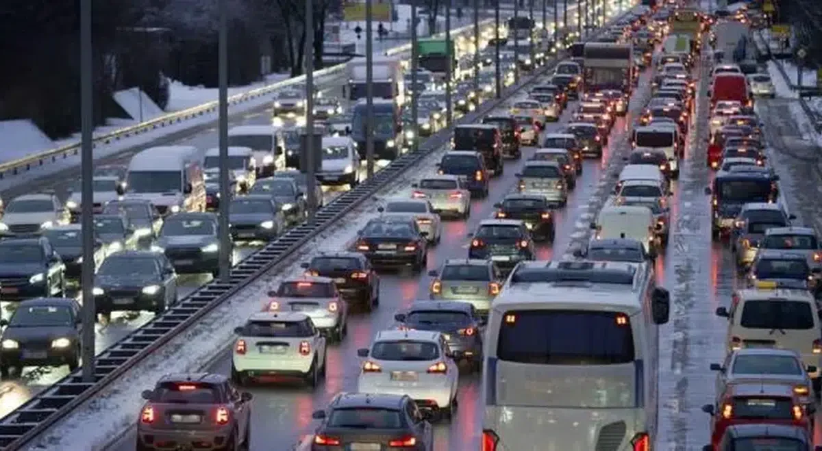 Dünyanın en uzun trafik sıkışıklığı nasıl gerçekleşti ve neler yaşandı ?