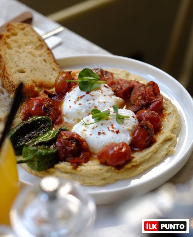 Bala Bakehouse humuslu domatesli yemek