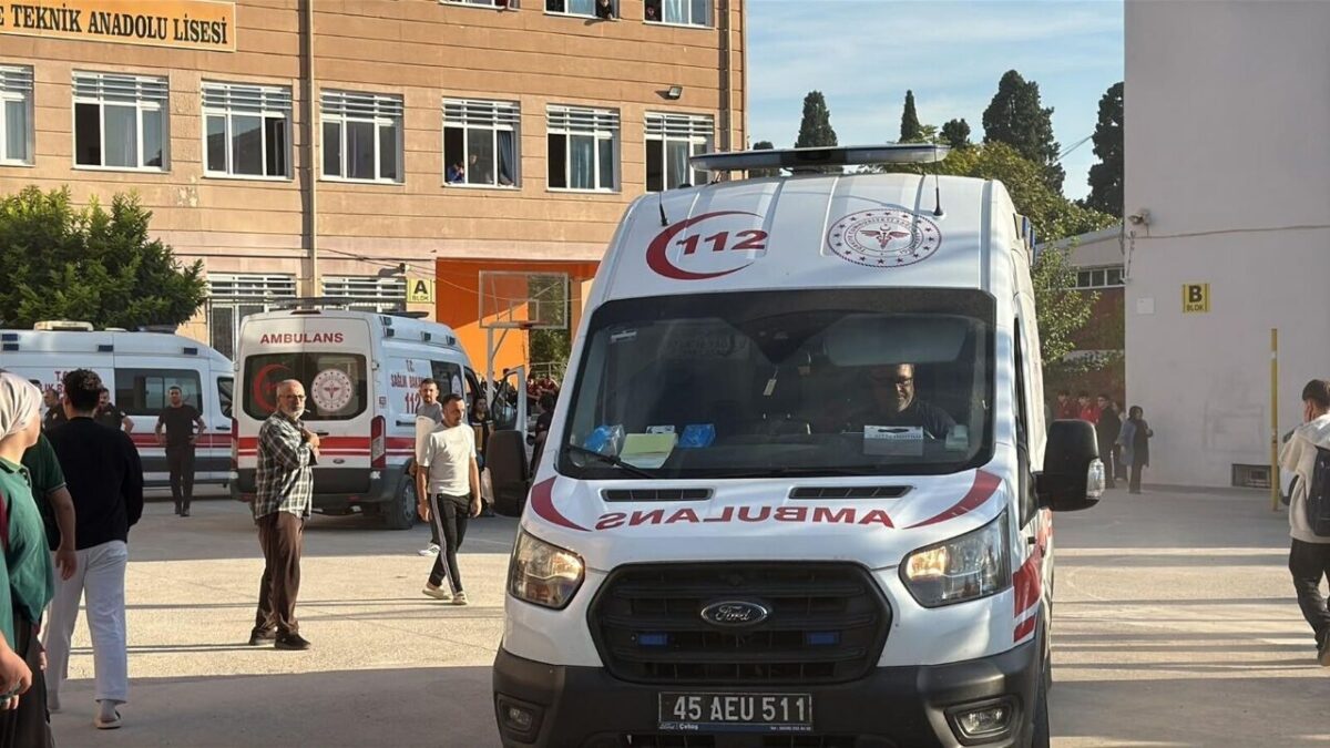 Azranur Güler kimdir? Manisa’daki okul saldırısında yaralanan öğrencinin durumu nasıl?