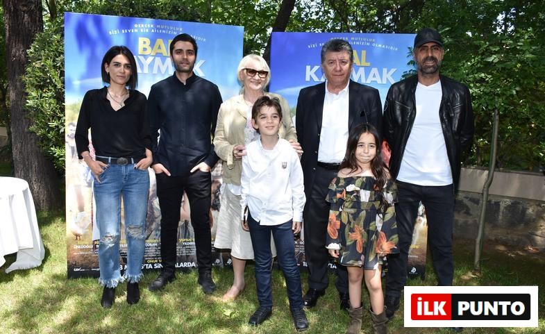 Bal Kaymak Film Konusu ve Oyuncuları