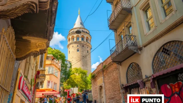 Beyoğlu’nun En İyi Mekanları: Yeme İçmeden Gece Hayatına