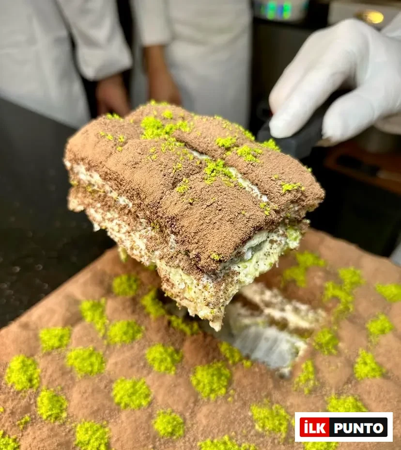 Çelebioğulları soğuk baklavası.