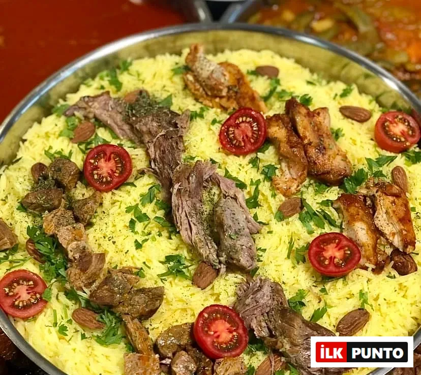 Bursa Hayat Lokantası’nda servis edilen kuzu tandır, dana kavurma ve geleneksel Bursa yemekleri