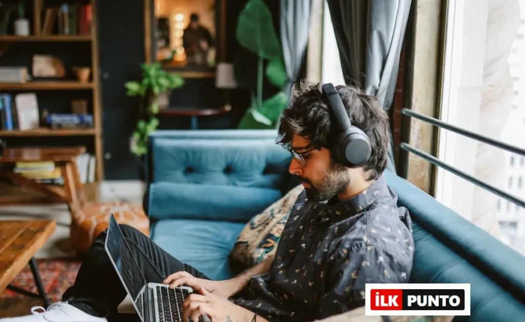 Çalışırken Hangi Müzikler Odaklanmayı Artırır?