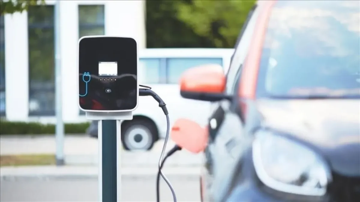 Elektrikli araç sahiplerini ilgilendiriyor! Kilometre bazlı vergi iddiasına yanıt