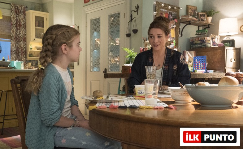 Flora ile Ulysses Film Konusu ve Oyuncuları