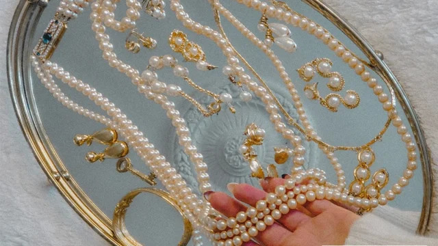 Geçmişten Geleceğe Değerli Bir Yatırım: Antika ve Nadir Eşyalar