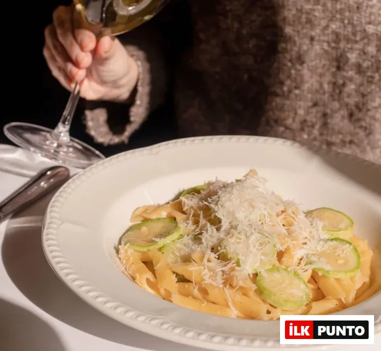 Da Mario restoranında kabaklı ve parmesanlı makarna; İstanbul’un en sevilen İtalyan mutfağı deneyimlerinden biri.