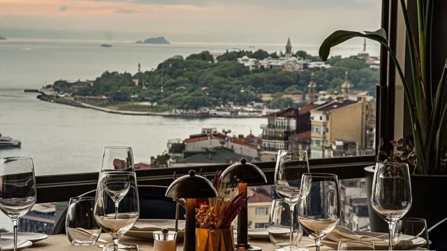İstanbul’un En Büyüleyici Manzarasına Sahip Restoranları