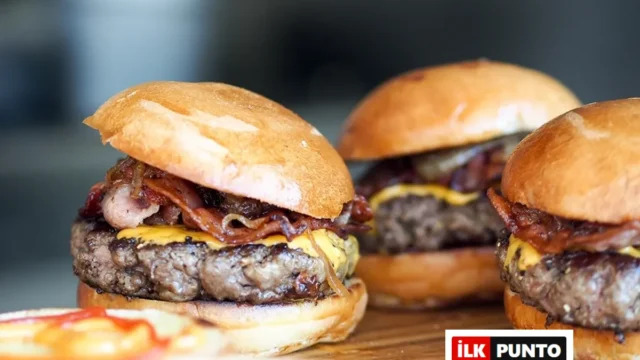 İstanbul’un En İyi Hamburgercileri: Klasikten Smash Burger’a Favoriler