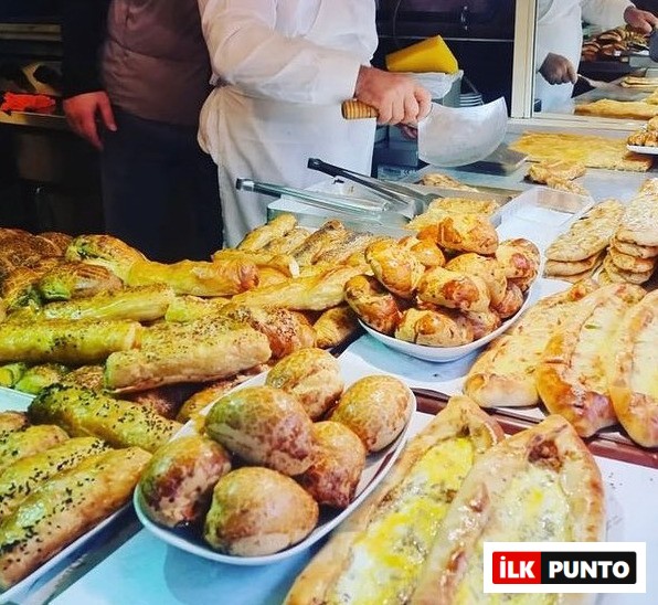 Meşhur Karaköy Börekçisi börek ve pide çeşitleri