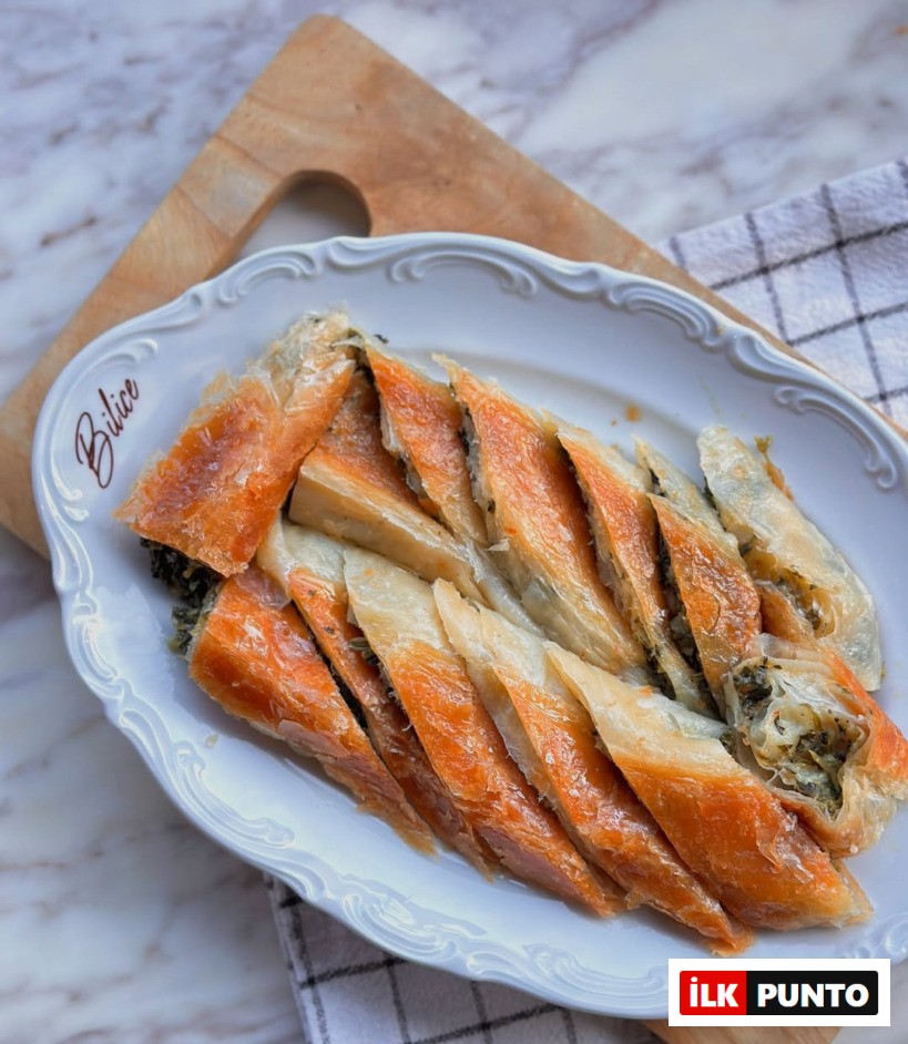 Tarihi Bilice Börekçisi, kıymalı börek
