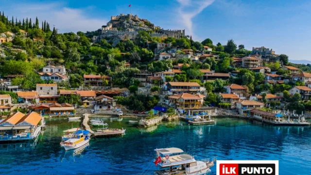 Kaş’ın En İyi Restoranları: Deniz Manzarası, İyi Yemek ve Uzun Sofralar