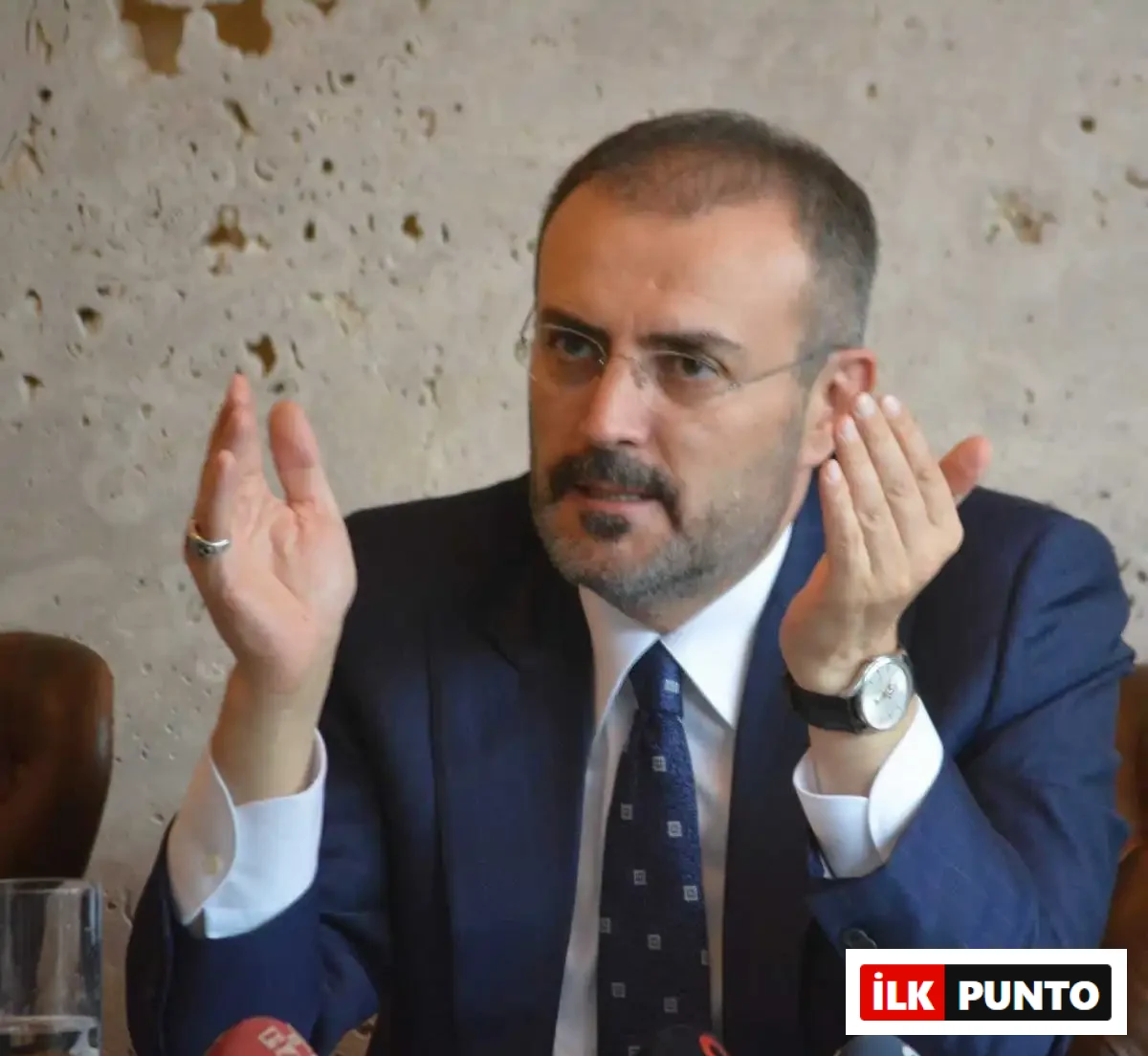Mahir Ünal Kimdir?