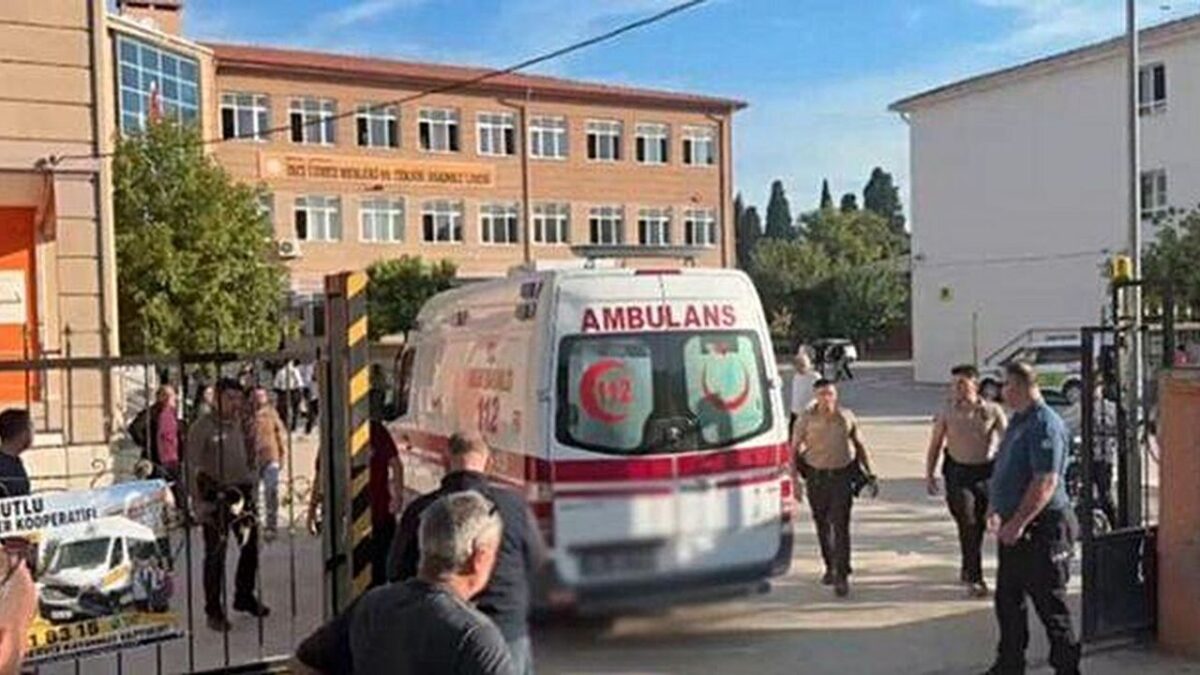 Hatice Ecrin Barman’ın sağlık durumu nasıl? Turgutlu’daki okul saldırısında yaralandı