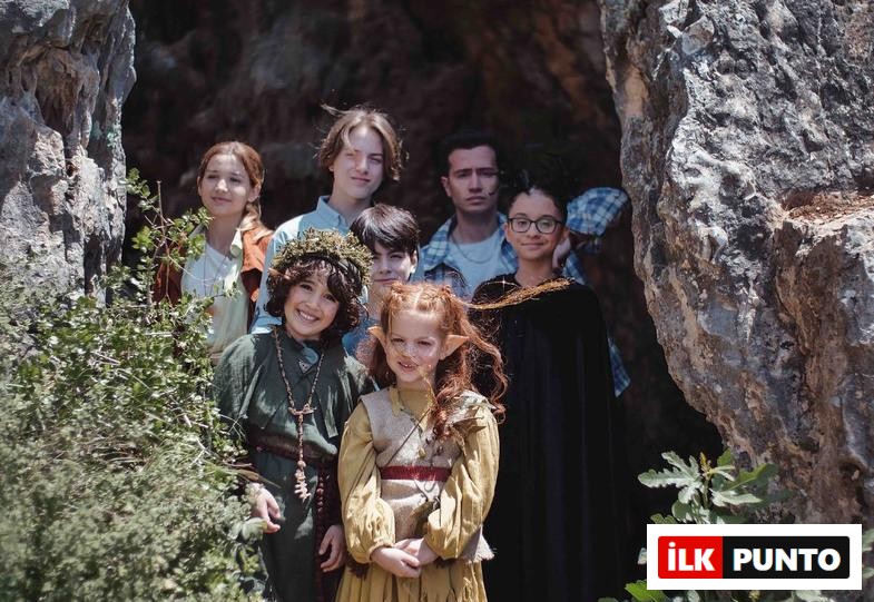 Masal Şatosu: Gizemli Misafir filmi