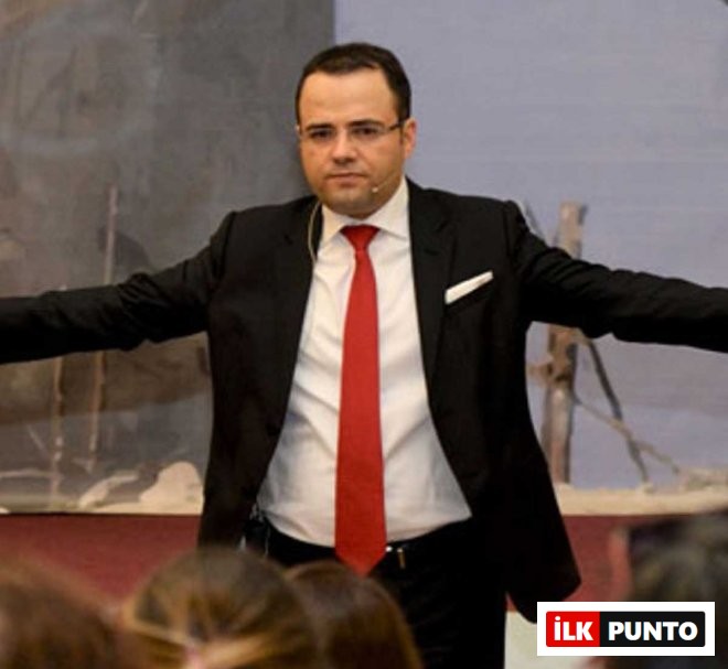 Özgür Demirtaş Kimdir