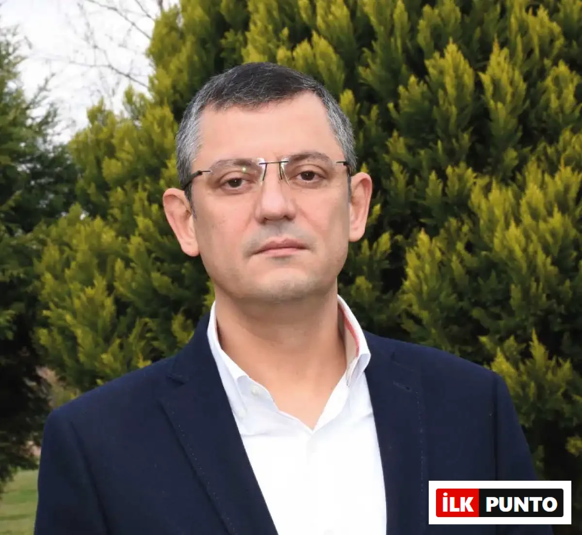 Özgür Özel Siyasi Hayatı Özgür Özel Kimdir?