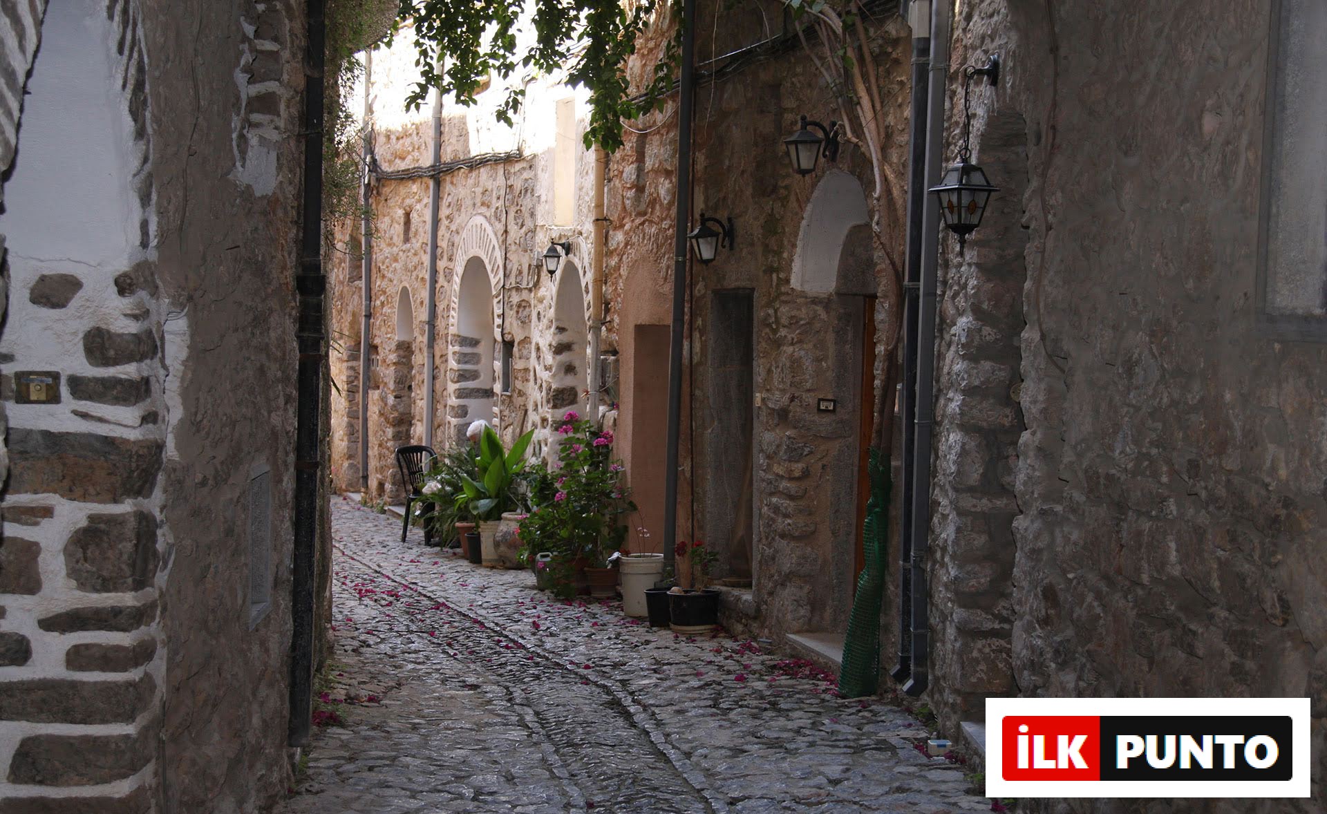 Sakız Adası’nda Nerede Kalınır? Sakız Adası Otel Önerileri