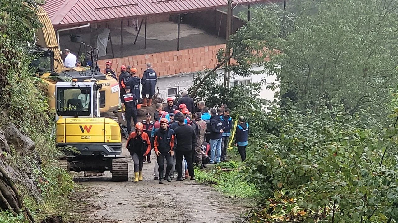 Trabzon’da heyelan; 1 kişi hayatını kaybetti