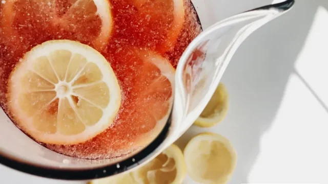 Yaz Sofralarının Yenilenen Ruhu: Lezzet, Sunum ve Ferahlık
